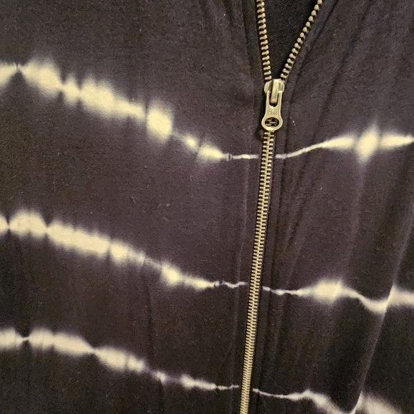 Cable & Gauge 3X Black and White Zip-Up Hoodie - Picture 2 of 6